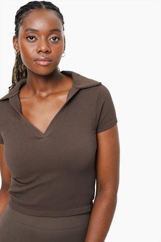 Seamless Active Golfer