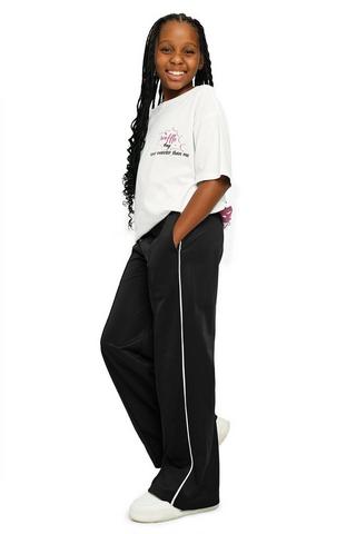 Wide-Leg Pants