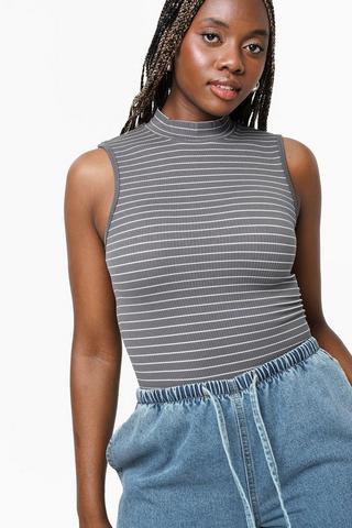 Seamless Stripe Turtle Neck Top