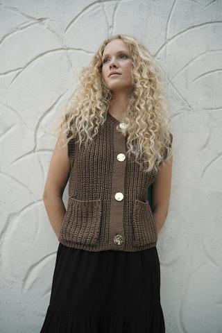 Chunky Knit Vest