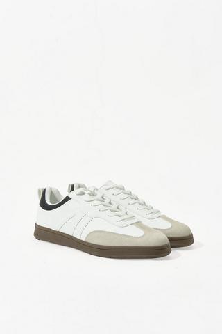Sneaker