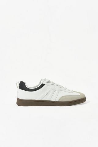Sneaker