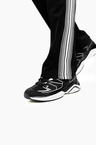 Trainer