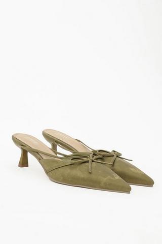 Bow Detail Court Heel