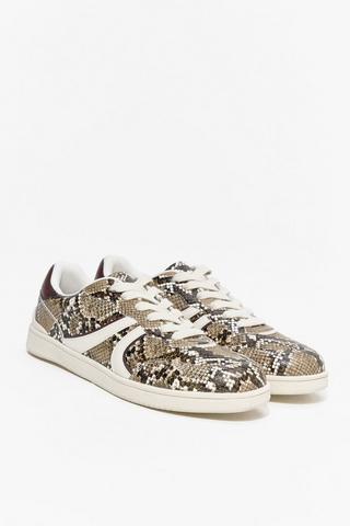 Sneaker