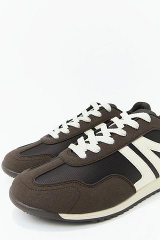 Trainer