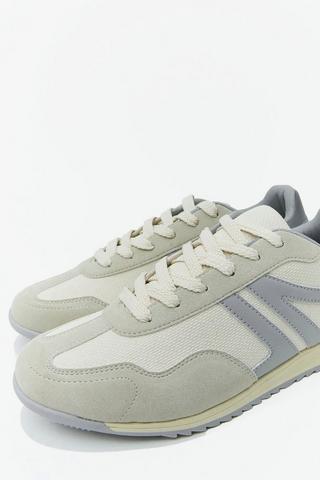 Trainer