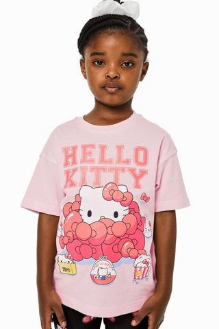 Oversized Hello Kitty T-Shirt