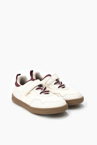 Sneaker