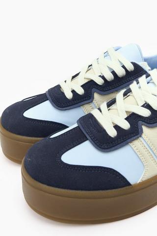 Platform Sneaker