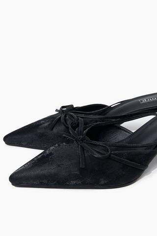 Bow Detail Court Heel