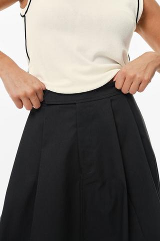 Full Skirt