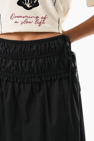 Full Skirt