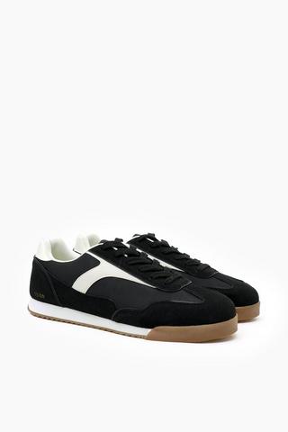Sneaker