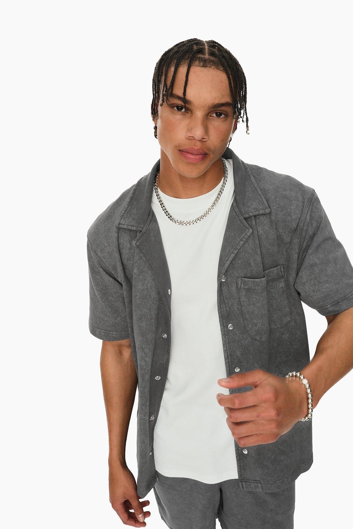 Short sleeves shirt