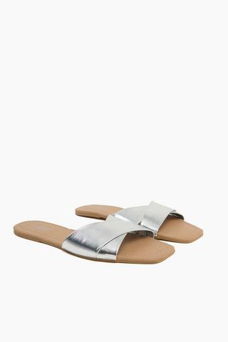Cross-over Sandal