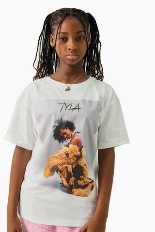 Tyla Oversized T-Shirt