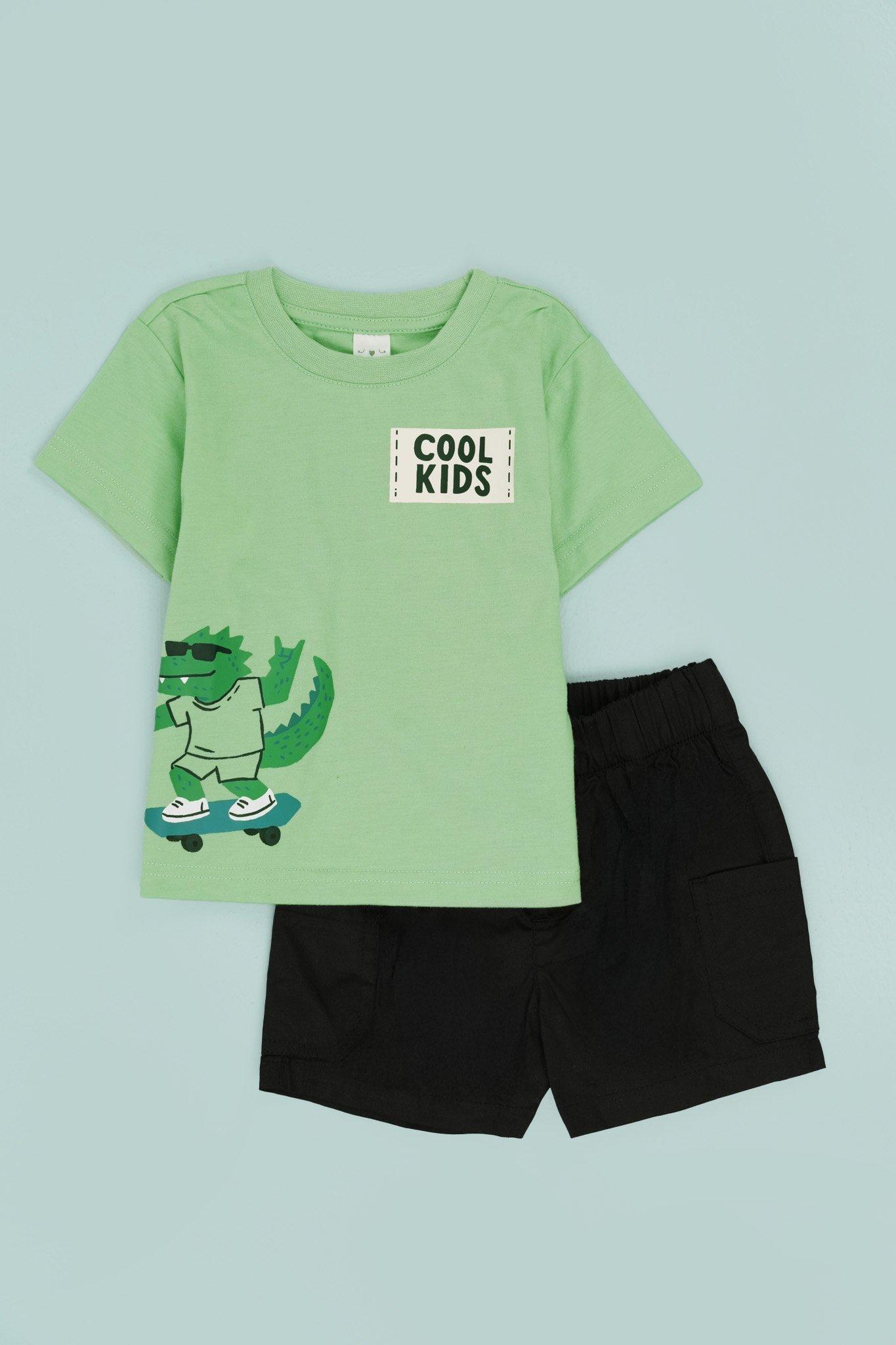 Colorful T-Shirt With Cargo Style Shorts For Kids