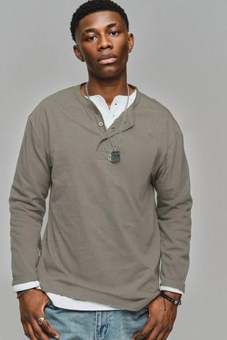 Henley T-Shirt