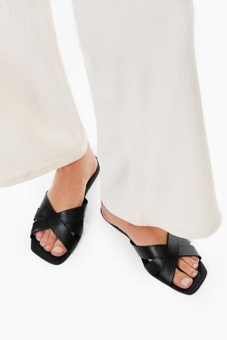 Cross-over Sandal