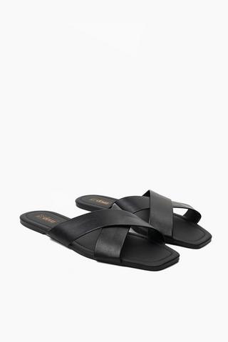 Cross-over Sandal