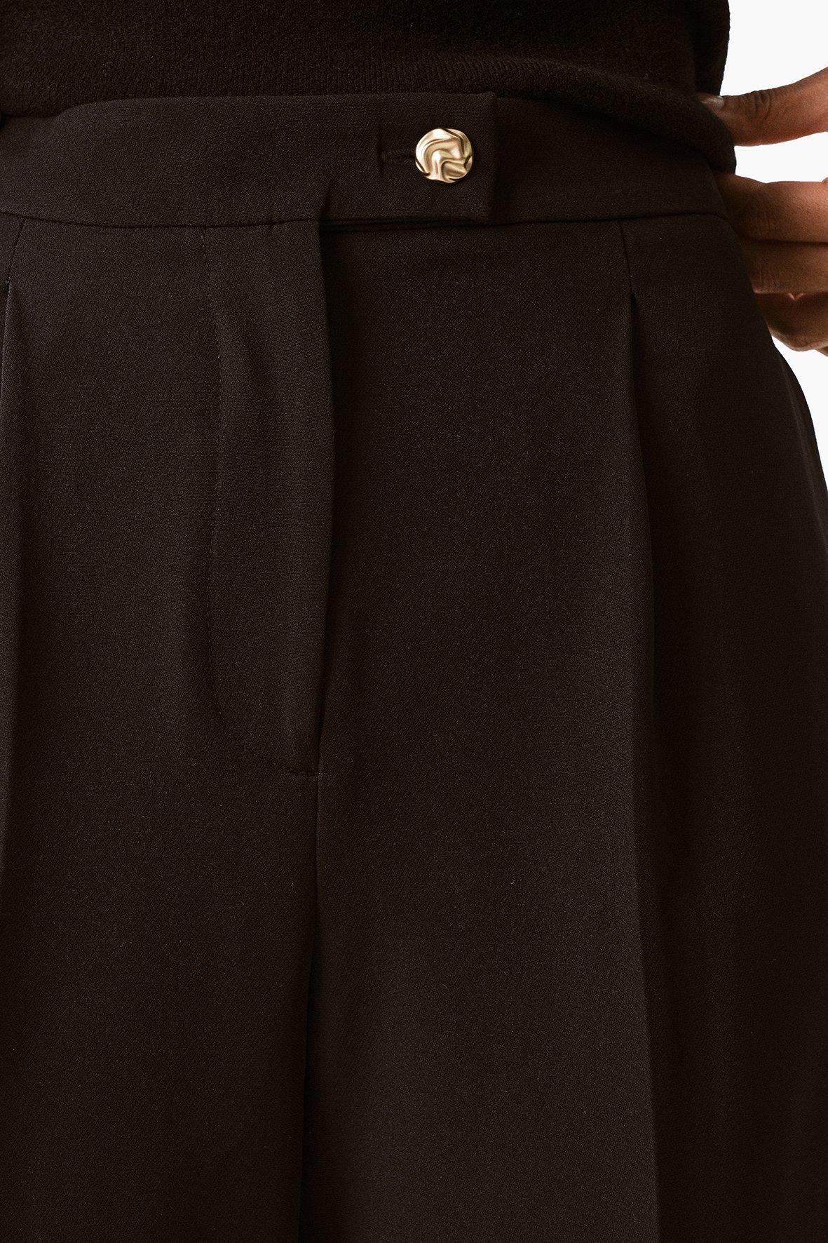 Tapered Pants