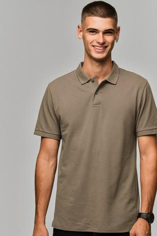 Golfer