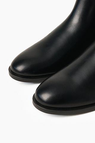 Chelsea Boot