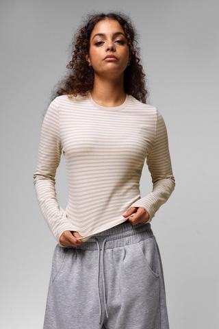 Fitted Top