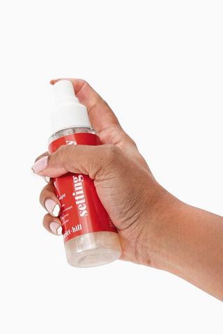 Dewy Setting Spray