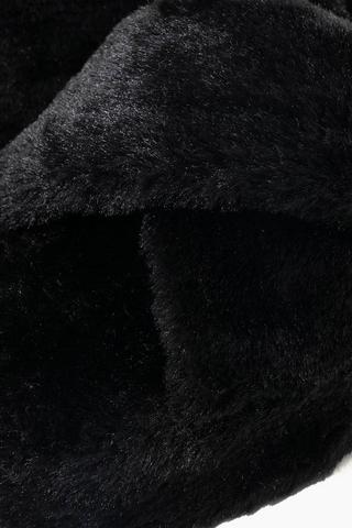 Crossover Fluffy Slippers