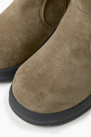 Chelsea boot