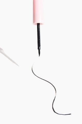 Black Eyeliner Pen