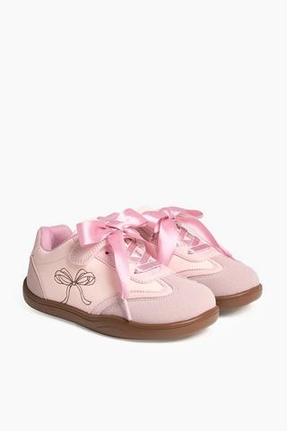 Ribbon Lace Sneakers