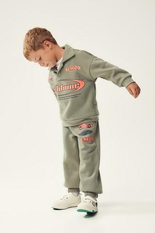 Golfer And Joggers Set