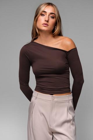 Asymmetrical Fitted Top