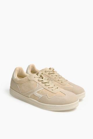 Sneaker
