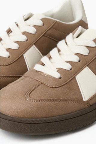Retro Sneakers