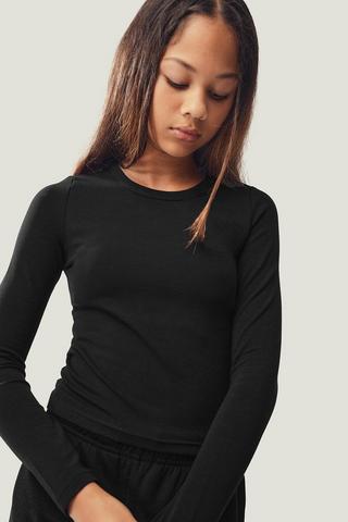 Long Sleeve Fitted T-Shirt