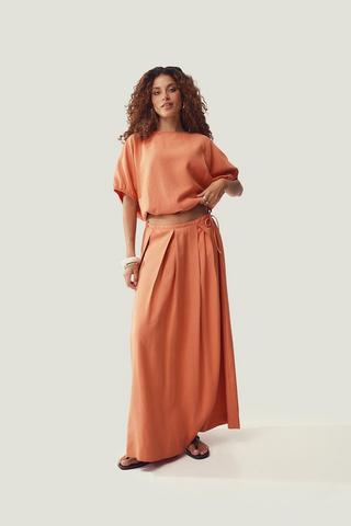 Full Skirt