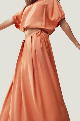 Full Skirt