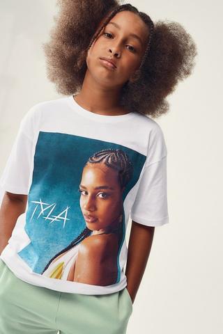 Tyla Oversized T-shirt