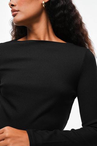 Fitted Top