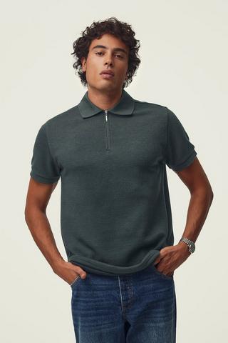 Textured Golfer