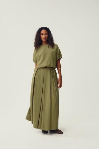 Full Skirt