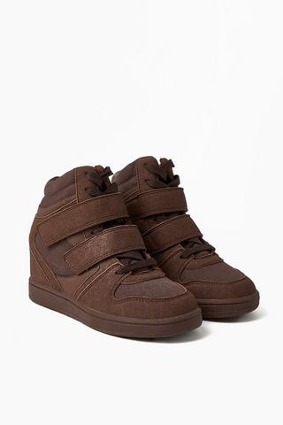 High Top Sneaker