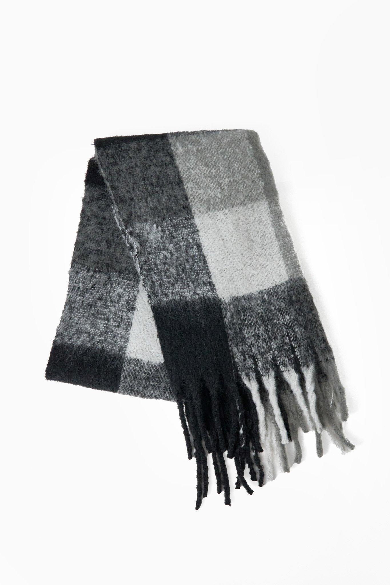Check Scarf