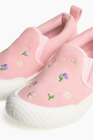 Slip On Sneaker