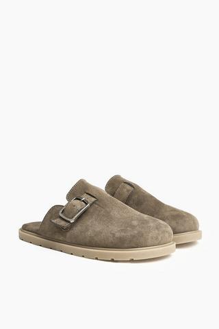 Clogs