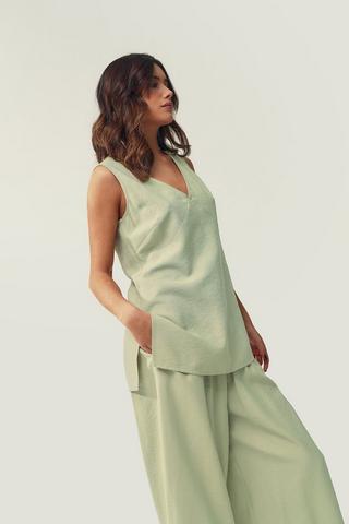 Sleeveless Top